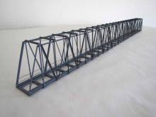 Hack Brücken 36100 - Lange Kastenbrücke 84,5cm eingleisig, grau - Typ KT84