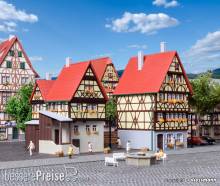 Kibri 37100 - Spur N Fachwerkhaus und Torhaus