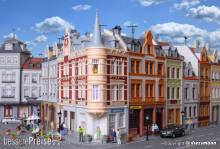 Kibri 38295 - Spur H0 Stadthaus mit Figur und Hausbeleuchtungs- Startset, Funktionsbausatz