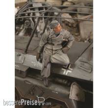 Royal Model RM144 - Obergefreiter Russia 43 (1/35 scale)