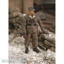 Royal Model RM175 - German tanker in winter dress - WWII