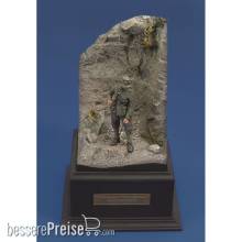 Royal Model RM182 - Unterofizier Gebirgstruppe - WWII with base
