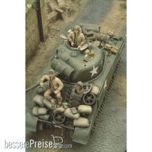 Royal Model RM195 - U.S. Sherman crew - WWII