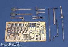 Royal Model RM498 - SD. Kfz. 250/251 Tool & Holder Set-WWII