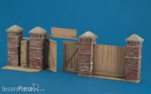 Royal Model RM568 - East European Wall Section