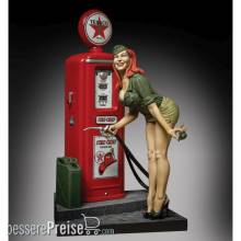 Royal Model RM928 - Pin-up at the gas pump (75mm)