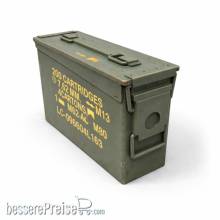 Royal Model RM1057 - U.S. ammo 7,62mm boxes set Vietnam