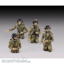 Royal Model RM1105 - German tank crew in pit dot - WWII
