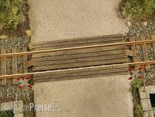 Model Scene 41503 - Hölzerner Bahnübergang TT