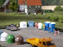Auhagen 42593 - Mobiltoiletten, Recycling-Container