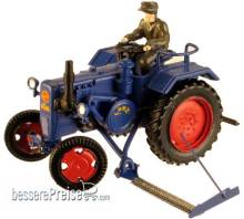 Weinert 4577 - Lanz Halbdiesel Schlepper mit schmalen Rädern und Mähwerk