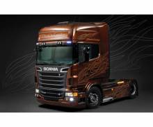 Italeri 510003897 - 1:24 Scania R730 V8 Black Amber