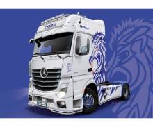 Italeri 510003935 - 1:24 M-B Actros MP4 Show GigaSpace