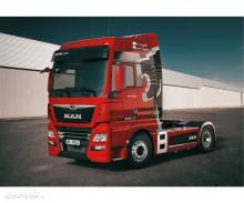 Italeri 510003959 - 1:24 MAN TGX XXL D38