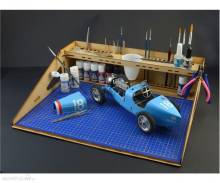 Italeri 510050833 - Modell-Workstation MDF DIN A3