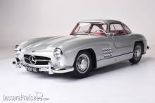 iXO COLLECTIONS 520010112 - 1:8 IXO Mercedes 300 SL Silber