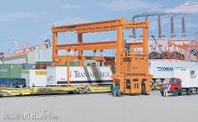 Walthers 533122 - Container-Brücken-Kran