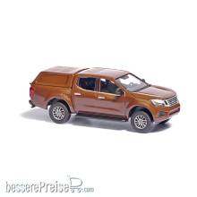 Busch 53706 - Nissan Navara mit Hardtop, Braun