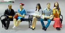 Prehm-Miniaturen 550117 - Sitzende Reisende 5 Figuren Set 2