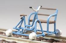 Kres 56036030 - Schienenfahrrad mit Sitzbank, Fertigmodell