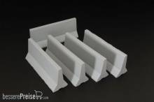 Brengun BRL72006 - Modern concrete road barriers