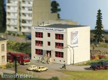 Piko 61150 - Plattenbau Polytechnische Oberschule