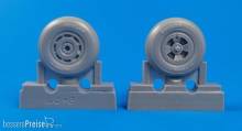 CMK 129-Q32242 - Tempest Mk.II/V/VI-main wheels late type in 1:32