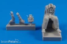 CMK 129-F32315 - WW II Italian Fiat G-50 Sitting Pilot in 1:32