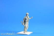 CMK 129-F35244 - 1:35 US Marines Sergeant Hue City Vietnam