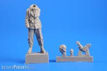 CMK 129-F35257 - French WWII Tank Commander in 1:35
