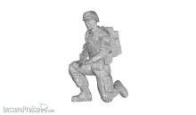 CMK 129-F35323 - Kneeling Soldier(on left knee) US Army Infantry Squad 2nd Division f.M1126 Stryker in 1:35