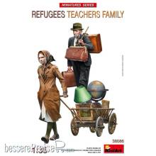 MiniArt 38086 - Refugees. Teachers Family