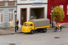 Minicar 66025 - Goliath Express 1100 Pritschenwagen mit Plane Deutsche Post