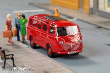 Minicar 66035 - Goliath Express 1100 Luxusbus rot Dach geschlossen