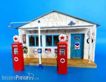 Plus model 494 - Gas station in 1:35