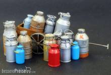 Plus model 508 - Milk and cream cans in 1:35