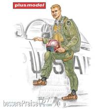 Plus model AL4047 - 1:48 Pilot F-86 Sabre