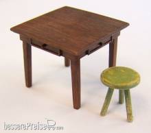 Plus model EL048 - Table and seat in 1:35