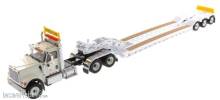 Diecast Masters 71015 - International HX520 + XL120 Zugmaschine + Auflieger - Weiß