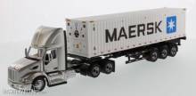 Diecast Masters 71069 - Peterbilt 579 Day Cab Tractor w. 40´ Container Zugmaschine 2 Achs u. 40´ Maersk Container