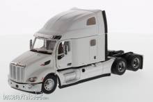 Diecast Masters 71072 - Peterbilt 579 UltraLoft Tractor Zugmaschine m. weißer Kabine