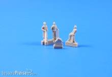 CMK 129-F72227 - 1:72 German tank crew 1944, standing