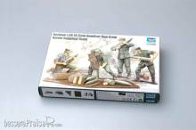 Trumpeter 00426 - German Field Howitzer Gun Crew on carrying