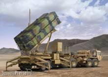 Trumpeter 01037 - 1:35 M983 HEMTT & M901 Launching Station oMIM -104F Patriot SAM System(PAC-3)