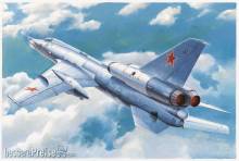 Trumpeter 01695 - 1:72 Soviet Tu-22K Blinder-B Bomber
