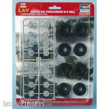 Trumpeter 06607 - 1:35 LAV Series 8x8 tires 325/85/R16 XML