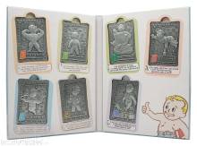 FaNaTtik FNTK-B-FLT105 - Fallout Metallbarren mit Album S,P,E,C,I,A,L, Perk Card Collector’s Album