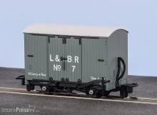 Peco GR-220B - OO-9 Box Van Lynton und Barnstaple Lackierung Nr. 7