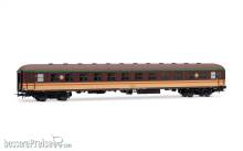Electrotren HE4033 - RENFE, 4-achs. Schnellzugwagen 2. Klasse, BB-8937 mit 1,20-m-Fenstern in „Estrella“-Farbgebung, Ep. IV