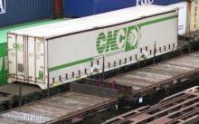 Arnold HN6725 - SNCF, Containerwagen S70, braune Farbgebung, beladen mit Wechselbehälter mit Schiebeplane „CNC”